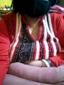 Snapshot of Amritt_Kour chatting on January 2025 09:35:02 PM Amritt Kour online show from January 2025 09:35:02 PM