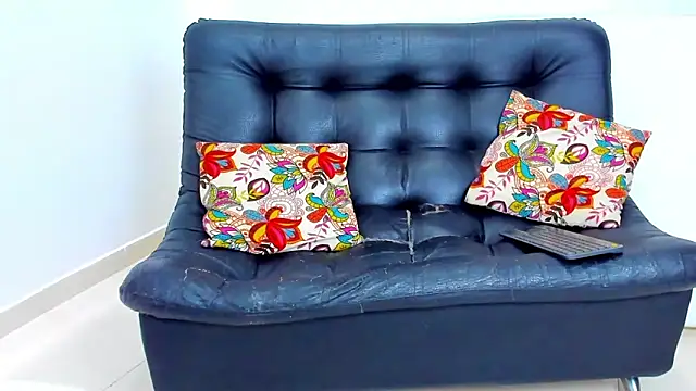 Snapshot of AlfredWalker chatting on October 2025 12:58:01 PM AlfredWalker online show from October 2025 12:58:01 PM