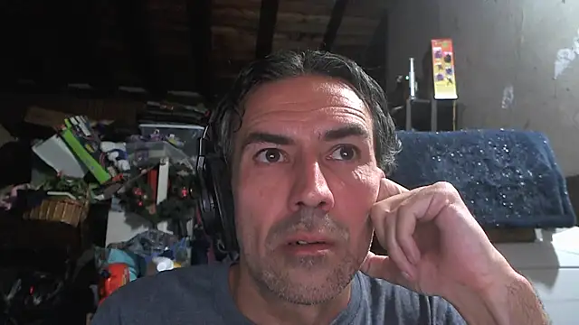 Snapshot of Anarchy_Burger chatting on April 2026 05:21:01 AM Anarchy Burger online show from April 2026 05:21:01 AM