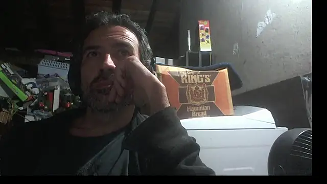 Snapshot of Anarchy_Burger chatting on June 2026 12:07:02 PM Anarchy Burger online show from June 2026 12:07:02 PM