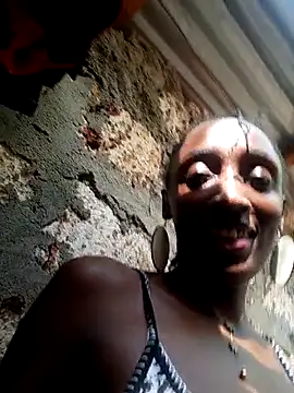 Snapshot of lynnkatrina chatting on March 2026 12:21:02 PM lynnkatrina online show from March 2026 12:21:02 PM