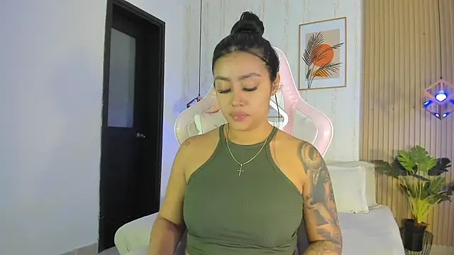 CameronCollins  online show from January 2026 08:02:02 PM