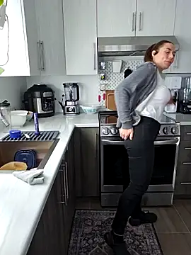 Snapshot of Ellie-L-Elizabeth chatting on December 2024 04:16:02 PM Ellie-L-Elizabeth online show from December 2024 04:16:02 PM