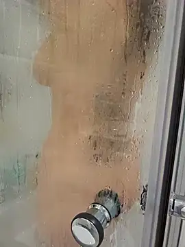 Snapshot of Ellie-L-Elizabeth chatting on January 2025 03:34:01 AM Ellie-L-Elizabeth online show from January 2025 03:34:01 AM