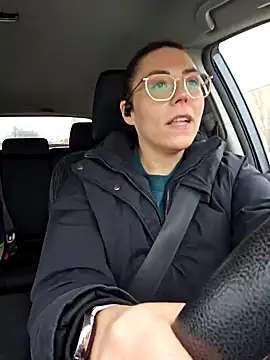 Snapshot of Ellie-L-Elizabeth chatting on January 2025 07:15:01 PM Ellie-L-Elizabeth online show from January 2025 07:15:01 PM