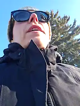 Snapshot of Ellie-L-Elizabeth chatting on January 2025 03:20:01 PM Ellie-L-Elizabeth online show from January 2025 03:20:01 PM