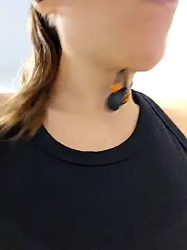 Snapshot of Ellie-L-Elizabeth chatting on February 2025 05:14:01 PM Ellie-L-Elizabeth online show from February 2025 05:14:01 PM