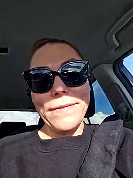 Snapshot of Ellie-L-Elizabeth chatting on February 2025 02:34:01 PM Ellie-L-Elizabeth online show from February 2025 02:34:01 PM