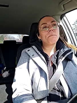 Snapshot of Ellie-L-Elizabeth chatting on March 2025 06:26:02 PM Ellie-L-Elizabeth online show from March 2025 06:26:02 PM