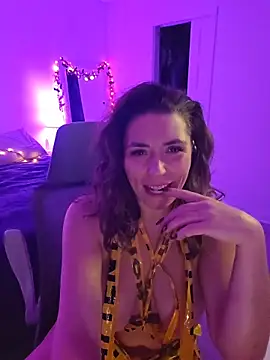 Snapshot of Ellie-L-Elizabeth chatting on October 2025 04:48:01 AM Ellie-L-Elizabeth online show from October 2025 04:48:01 AM