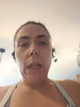 Ellie-L-Elizabeth online show from June 2026 06:08:02 PM