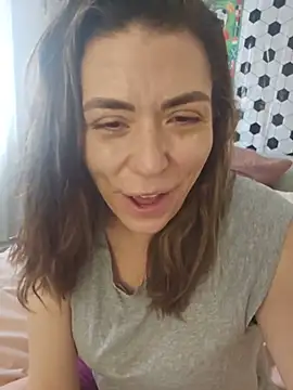 Ellie-L-Elizabeth online show from June 2026 04:15:01 PM