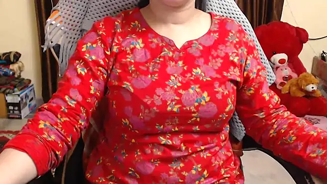 Snapshot of Naughty_Kashish chatting on February 2025 10:48:02 AM Naughty Kashish online show from February 2025 10:48:02 AM