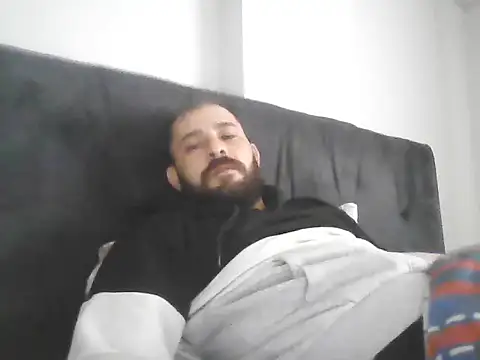 Snapshot of NiiiRvaNaa chatting on November 2025 05:17:01 AM NiiiRvaNaa online show from November 2025 05:17:01 AM