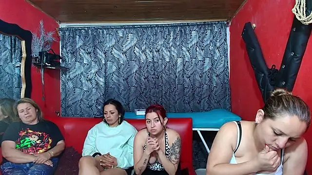 lesbiancuple online show from March 2025 03:41:02 AM