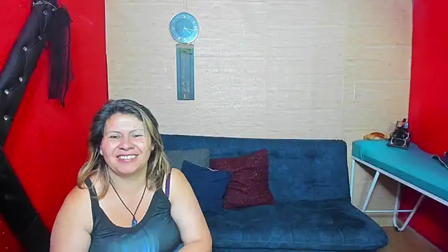 lesbiancuple online show from September 2025 08:53:02 PM