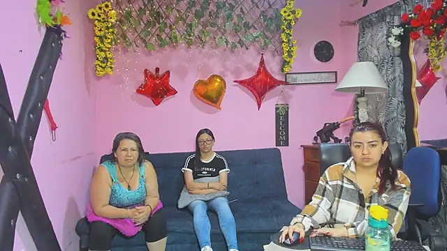 lesbiancuple online show from March 2026 11:57:01 AM