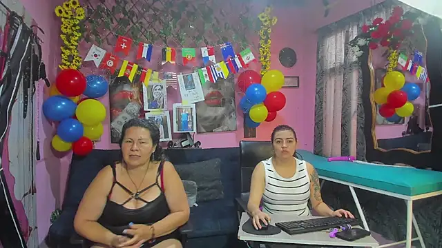 lesbiancuple online show from June 2026 12:52:01 PM