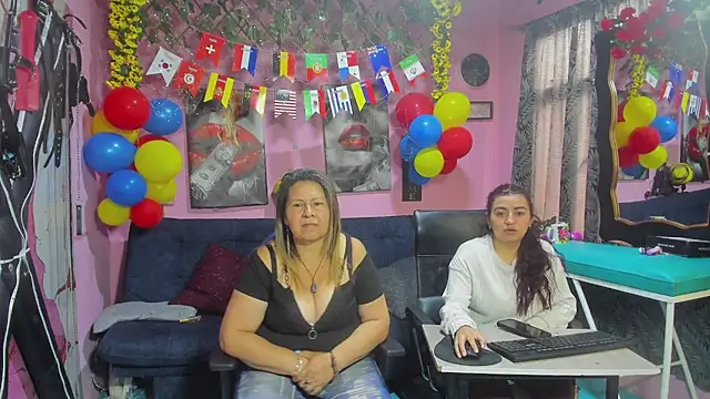 lesbiancuple online show from June 2026 02:10:01 PM