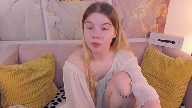 ohmyJuliet online show from January 2025 05:32:01 AM