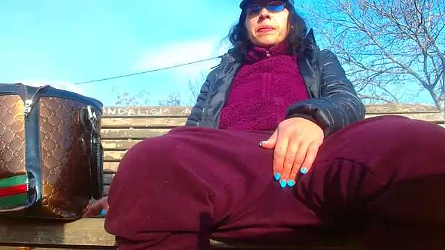 Snapshot of SquirtyMellissaLabia chatting on February 2025 08:08:01 AM SquirtyMellissaLabia online show from February 2025 08:08:01 AM