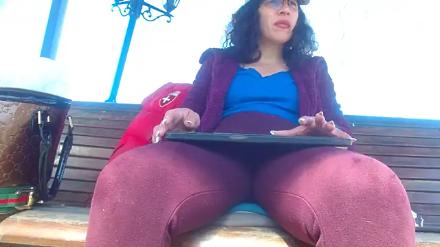 Snapshot of SquirtyMellissaLabia chatting on March 2025 10:41:01 AM SquirtyMellissaLabia online show from March 2025 10:41:01 AM