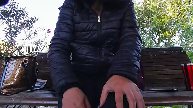 Snapshot of SquirtyMellissaLabia chatting on September 2025 04:58:01 AM SquirtyMellissaLabia online show from September 2025 04:58:01 AM