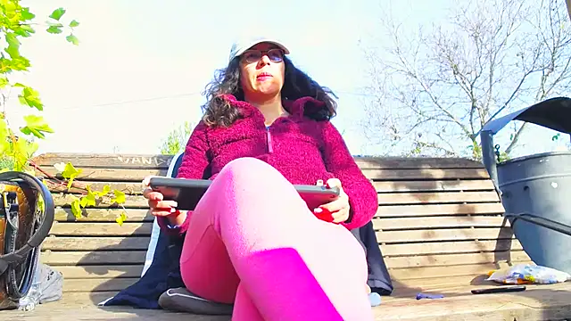 Snapshot of SquirtyMellissaLabia chatting on November 2025 06:48:01 AM SquirtyMellissaLabia online show from November 2025 06:48:01 AM