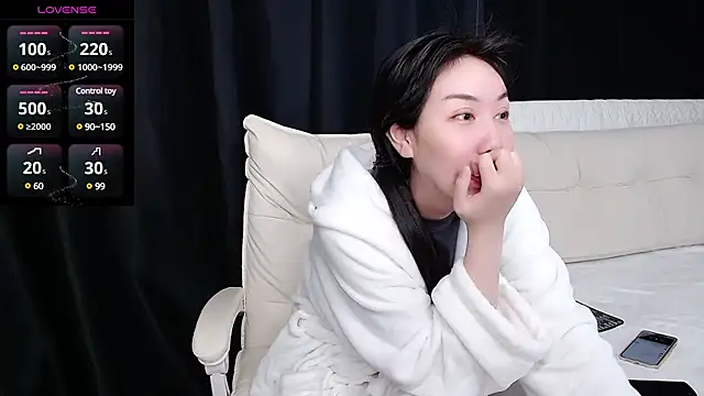 Snapshot of qianqian_ chatting on March 2025 10:44:02 AM qianqian online show from March 2025 10:44:02 AM