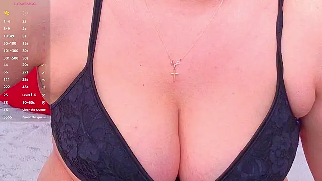 KarinaNoir online show from June 2026 03:55:01 AM