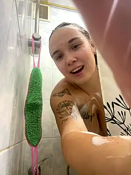 Sandra SW  online show from December 2025 01:48:01 PM