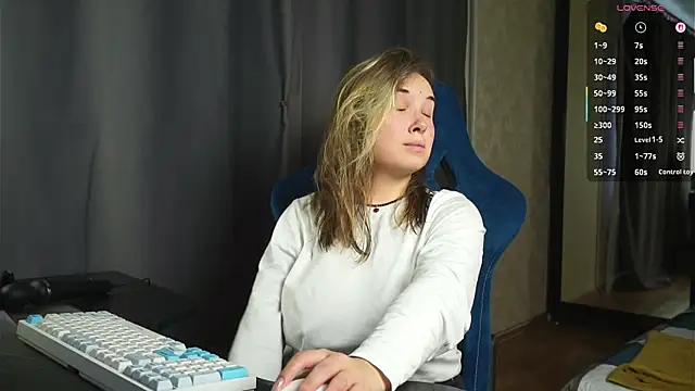 Sandra SW  online show from May 2026 01:39:01 PM