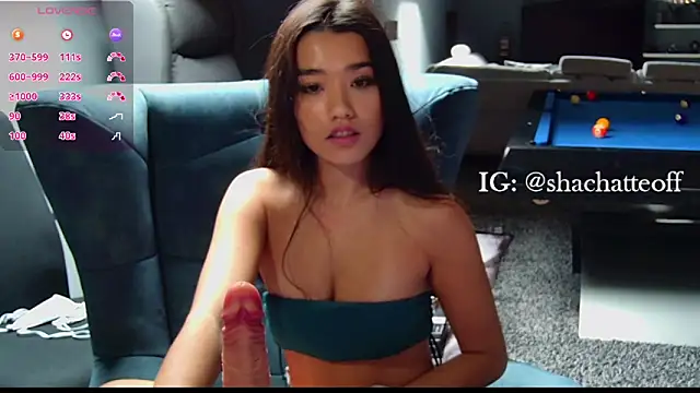 Snapshot of shachatteof chatting on November 2025 01:02:01 PM shachatteof online show from November 2025 01:02:01 PM