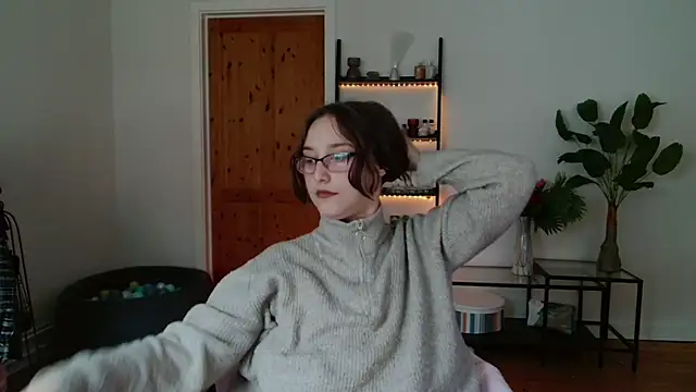 NaughtyRapunzel7 online show from December 2024 10:49:01 AM