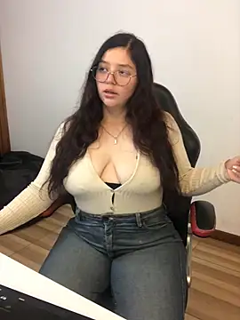 kayortiiz online show from May 2026 11:42:01 PM