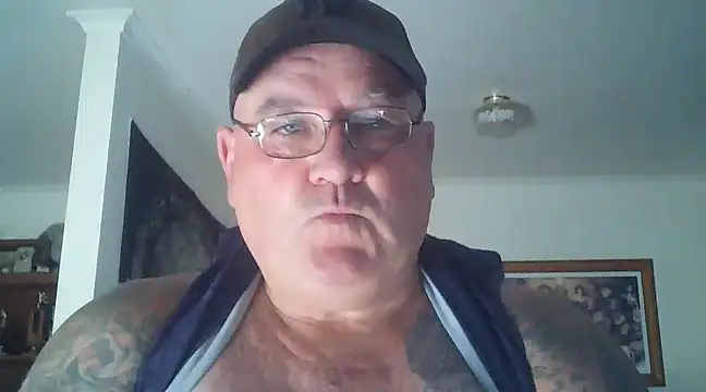 Snapshot of HOTANAL chatting on December 2024 04:59:02 AM HOTANAL online show from December 2024 04:59:02 AM