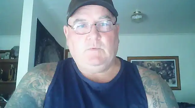 Snapshot of HOTANAL chatting on December 2024 03:58:02 AM HOTANAL online show from December 2024 03:58:02 AM