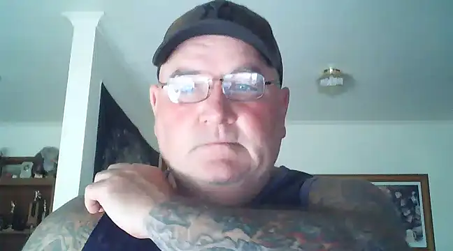 Snapshot of HOTANAL chatting on January 2025 04:02:01 AM HOTANAL online show from January 2025 04:02:01 AM