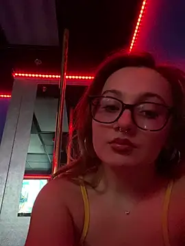 Snapshot of sweetandwet_daddy chatting on March 2025 08:04:02 AM sweetandwet daddy online show from March 2025 08:04:02 AM