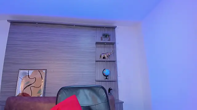 Snapshot of kimbrownn chatting on March 2025 09:54:02 PM kimbrownn online show from March 2025 09:54:02 PM