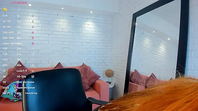 Snapshot of kimbrownn chatting on October 2025 10:45:01 AM kimbrownn online show from October 2025 10:45:01 AM