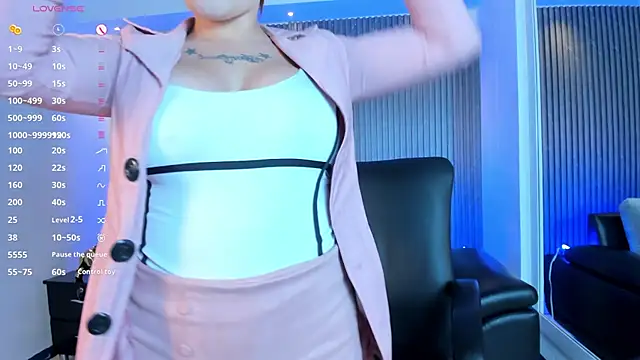 kimbrownn online show from December 2025 10:46:02 AM