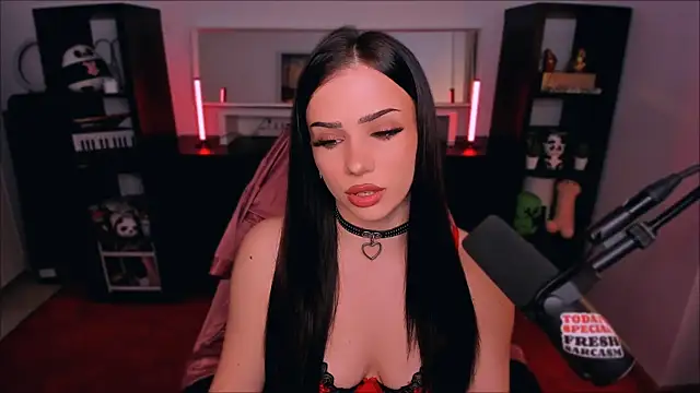 SofiRusselle online show from February 2026 07:40:01 PM