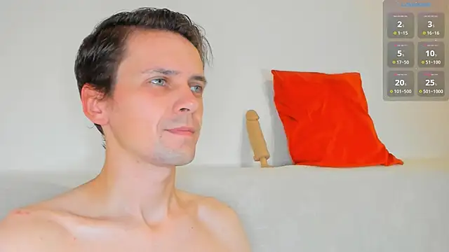 Jasper Sun online show from October 2025 08:41:01 PM