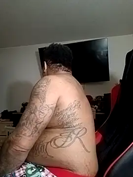 yellowwetfox online show from December 2024 03:00:01 AM