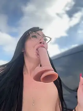 Snapshot of annablisss chatting on February 2025 09:19:02 PM annablisss online show from February 2025 09:19:02 PM