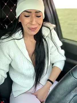 Snapshot of annablisss chatting on December 2025 06:12:02 PM annablisss online show from December 2025 06:12:02 PM