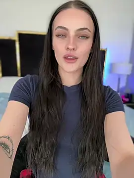 Snapshot of KarissaChantelle chatting on January 2025 11:10:01 PM KarissaChantelle online show from January 2025 11:10:01 PM