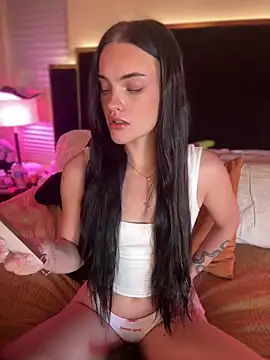 Snapshot of KarissaChantelle chatting on June 2026 03:59:01 PM KarissaChantelle online show from June 2026 03:59:01 PM