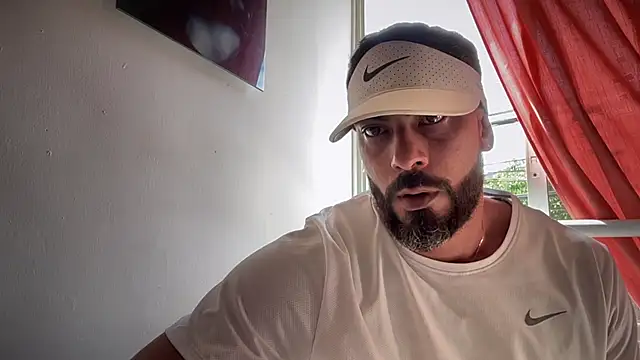 romeolovedark online show from October 2025 01:45:02 PM